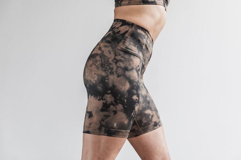 Nobull High-Rise Short 6